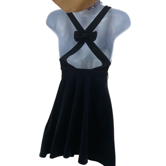 Candie's XS cross back Black Dress - Picture 2 of 8